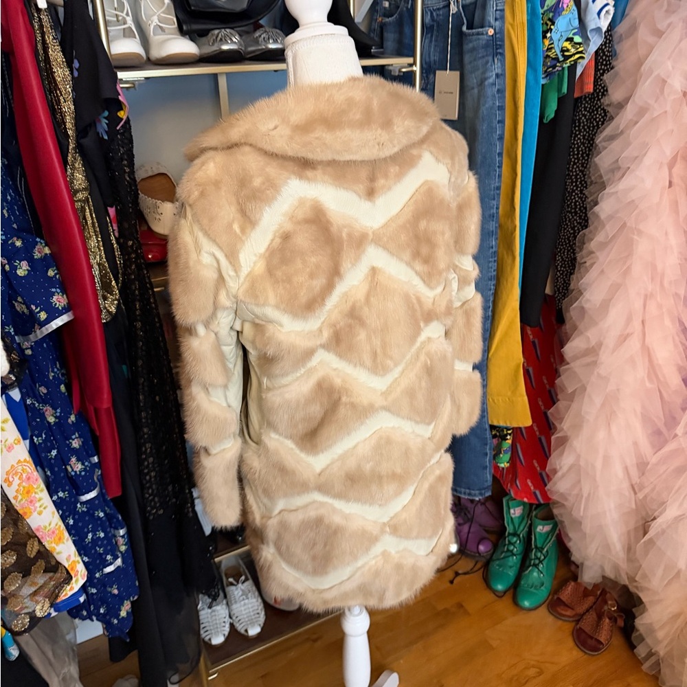 Vintage Leather/Fur Coat - Size Small - Picture 6 of 10